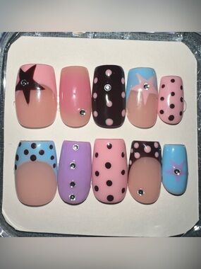 Press-On Nail Set - Pastel Polka Dot & Star Design (Pink, Blue, Purple, Black)